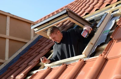 Pose de fenêtres de toit Velux à Saint-Froult